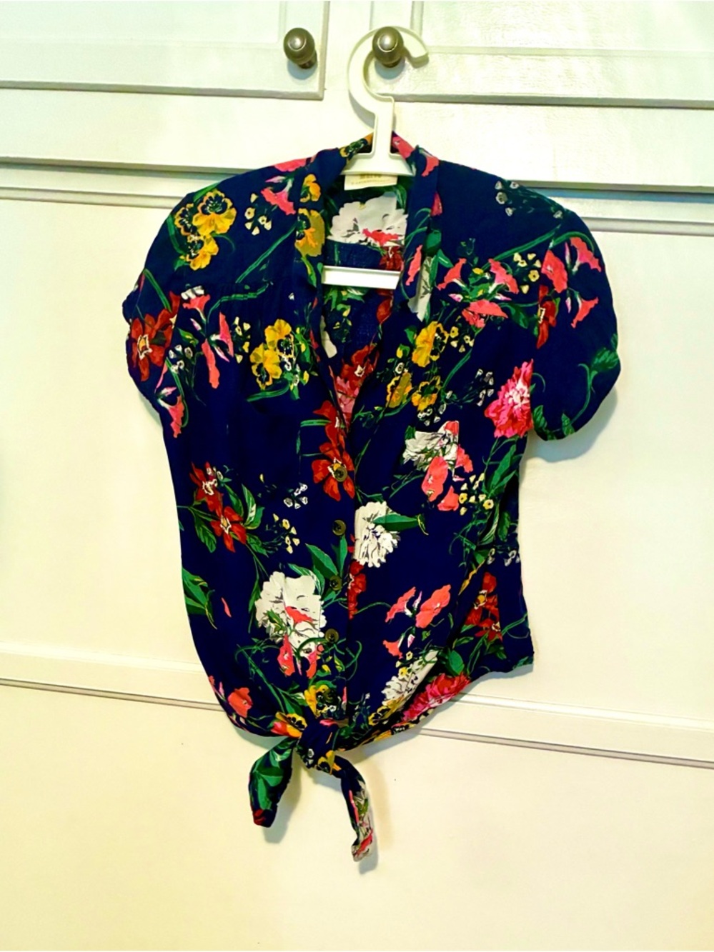 Maeve Anthropologie Floral Tie-Front Short Sleeve Top - Navy Flower Crop Blouse